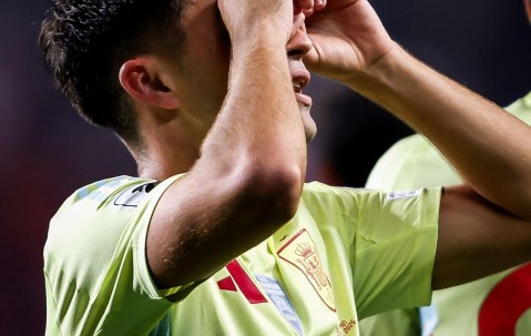 b体育-西班牙客场-不敌瑞典，遗憾丢掉保持不败纪录的简单介绍