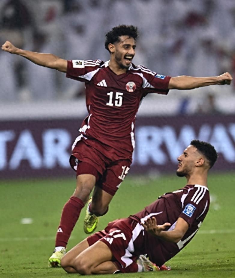 伊拉克球队壮志凌云，全力争取进入下一轮 